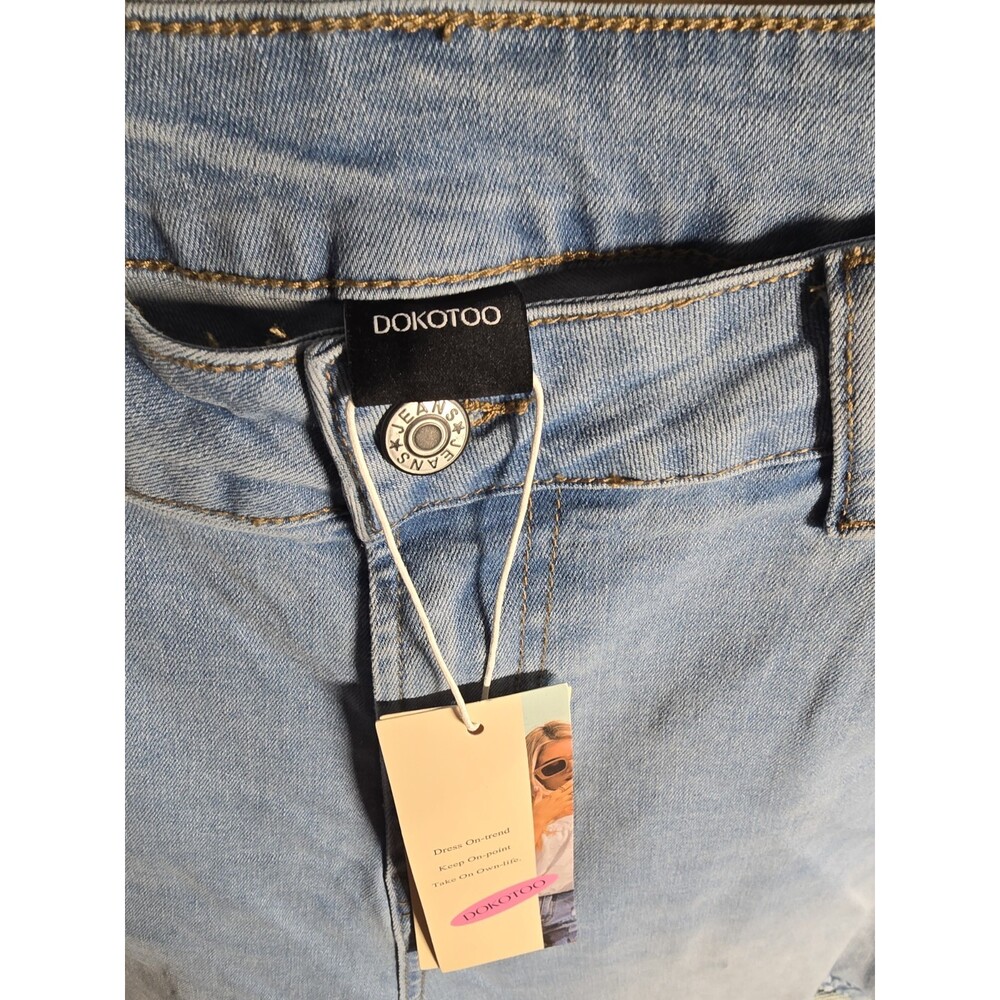 DOKOTOO Women’s Jeans‎ Size 14 Light Wash Distressed Cropped Wide Leg 242 - Picture 2 of 7